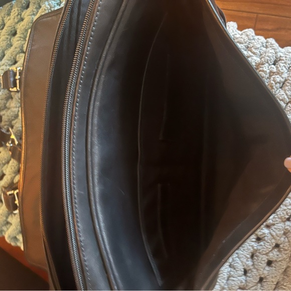 Stunning coach messenger bag - Picture 4 of 13